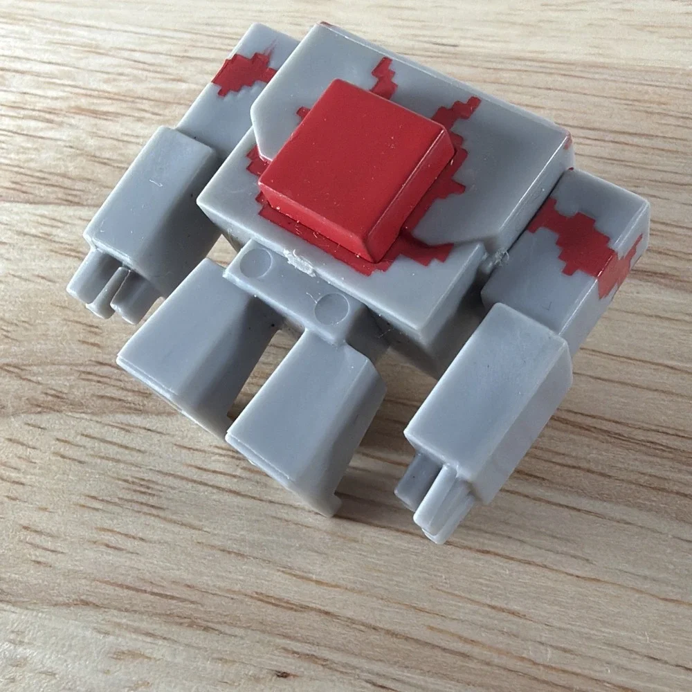 DAMAGED Minecraft Mystery Mini Figure Dungeon Series #20 1.5